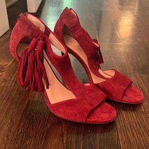 Kate Spade Magenta tassel sandal with 3” heal, size 7 1/2